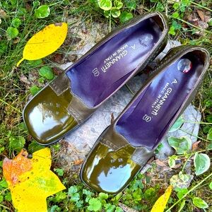 A. Giannetti Olive Patent Leather Square toe block heels Sz. 7 NWOT Vintage